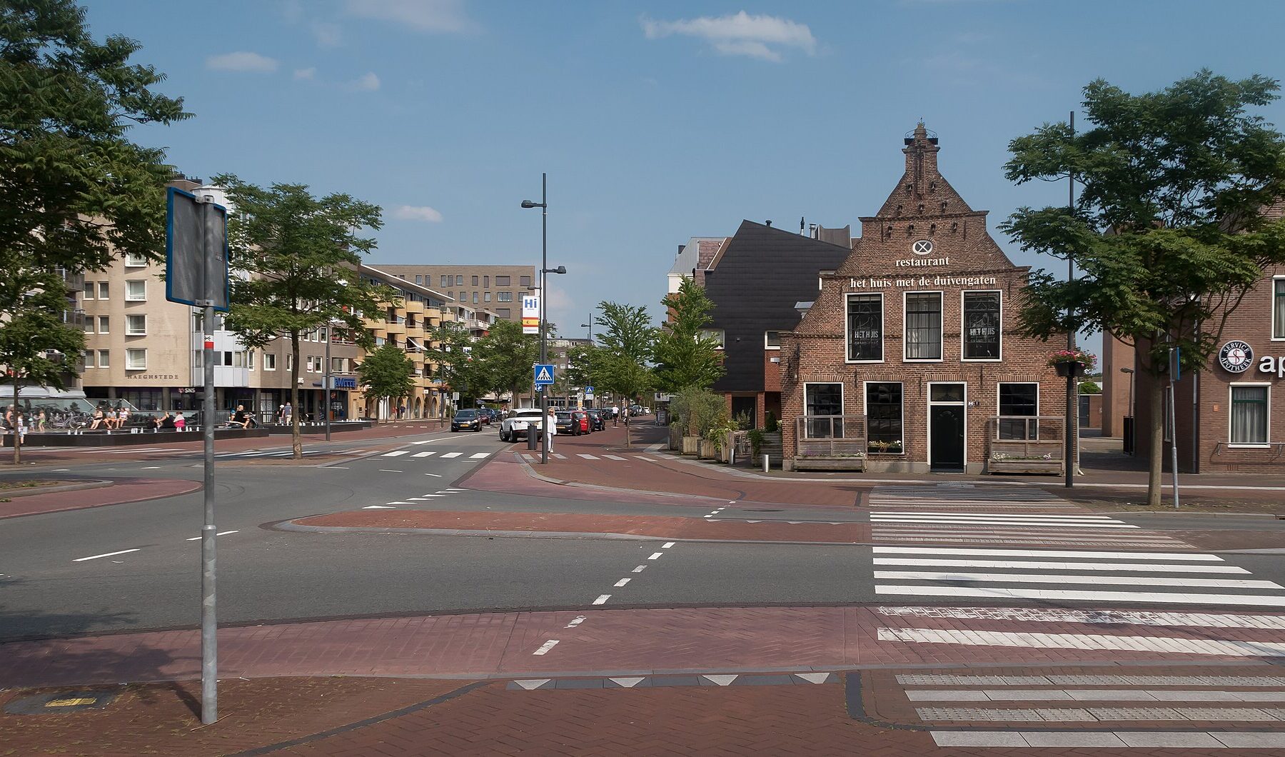 Hoogeveen, monumental house: het Huis met de Duivengaten (=the House with the Pigeonwholes)